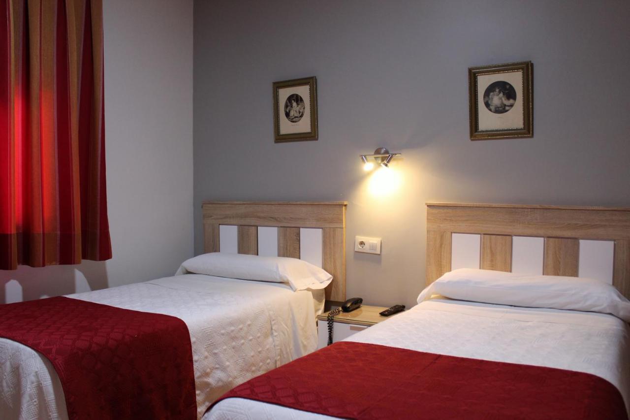 Hostal Madrid Toledo Exterior photo
