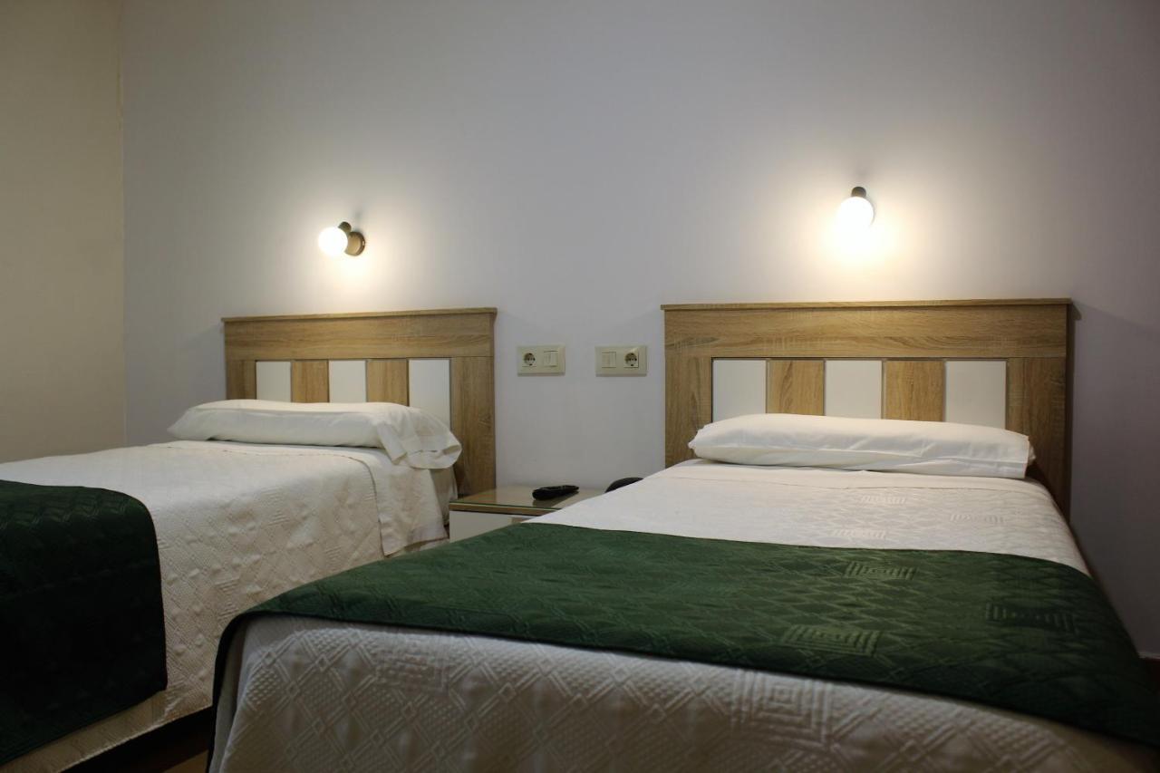 Hostal Madrid Toledo Exterior photo