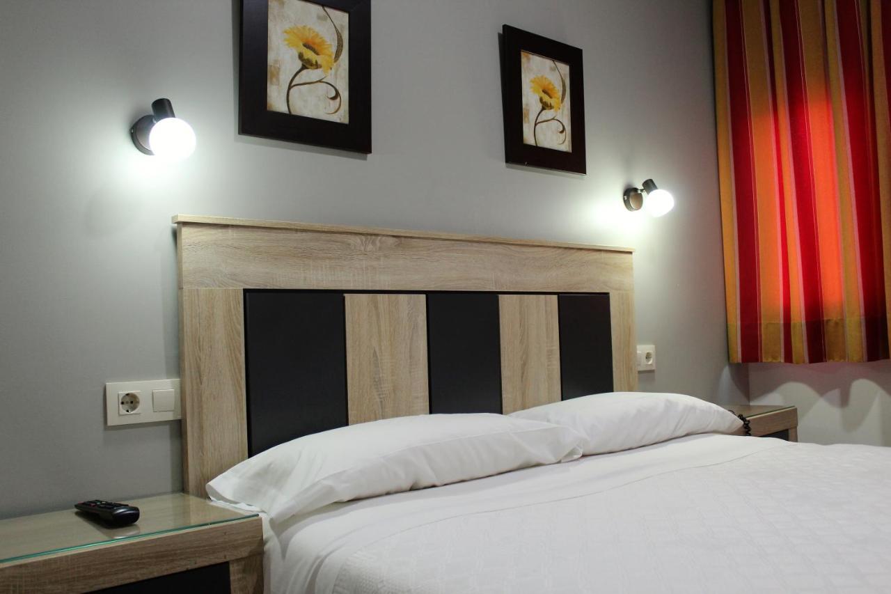 Hostal Madrid Toledo Exterior photo