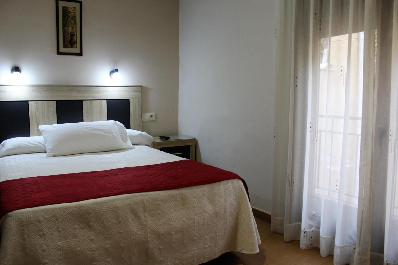 Hostal Madrid Toledo Exterior photo